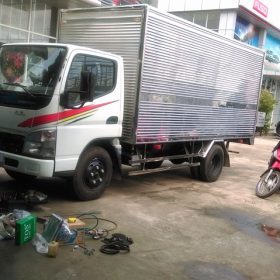 Gắn máy lạnh Xe Tải tại TPHCM